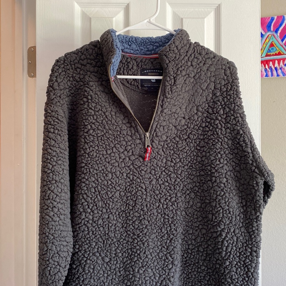 Fluffy 3/4 zip up